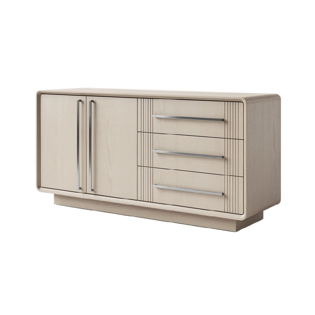 Meuble de rangement en bois clair avec tiroirs et portes battantes
